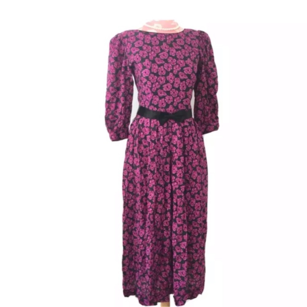 Vintage 80s floral bow button feminine cottage midi dress